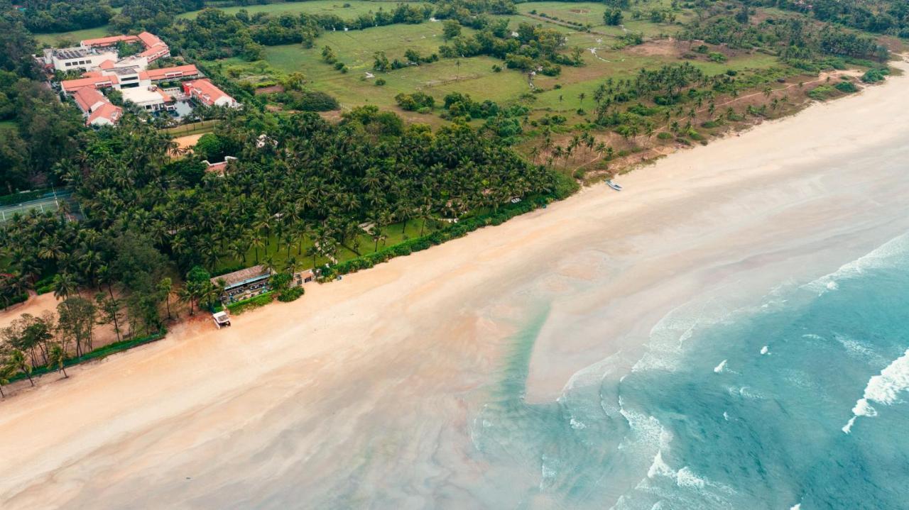 Planet Hollywood Beach Resort Goa Utorda Exterior foto
